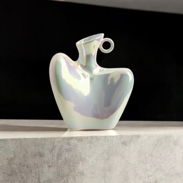 Moderne Vase in Form eines weiblichen Körpers