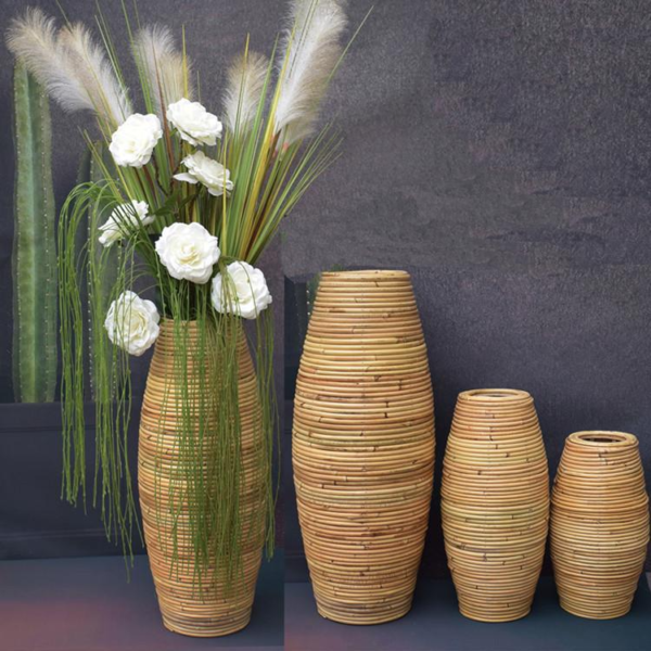 Rattan Vase im tropischen Stil