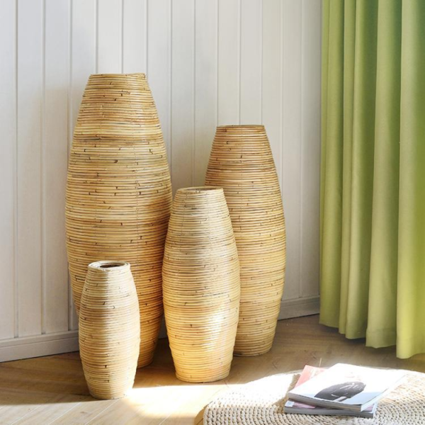 Rattan Vase im tropischen Stil